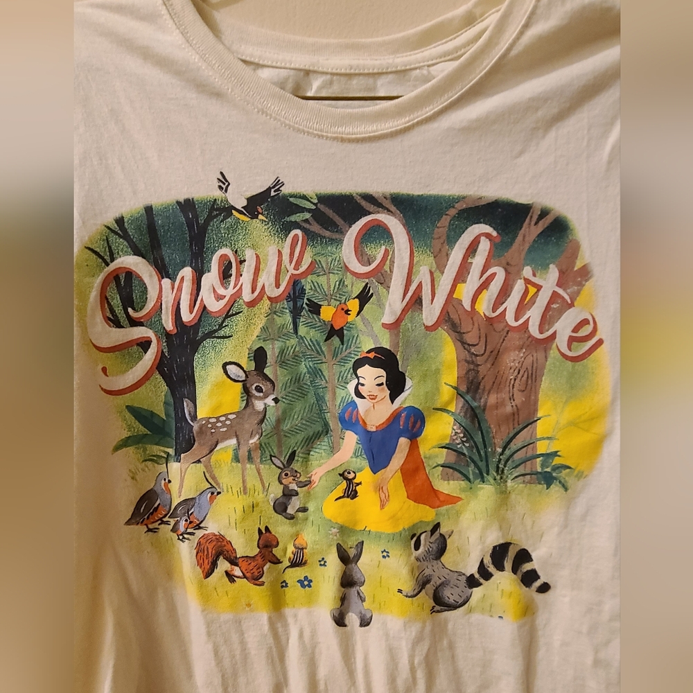 Disney Snow Whitr T-shirt - Picture 2 of 3